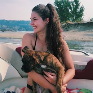 Meet your Posher, Julia